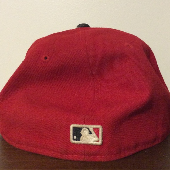 Used Cincinnati Reds fitted cap - Picture 2 of 3